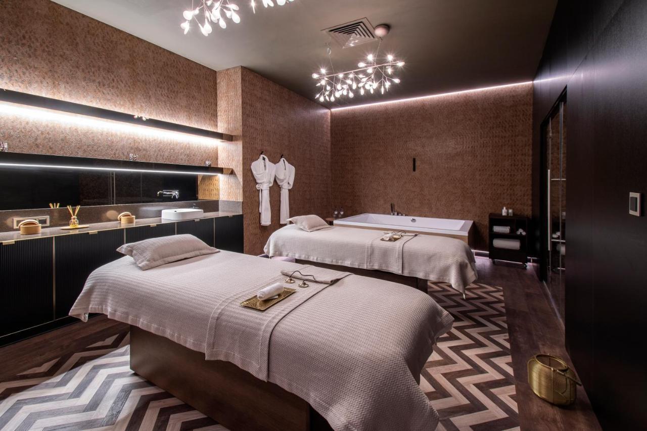 Epic Sana Marques Hotel Lissabon Exterior foto The spa at The Dorchester